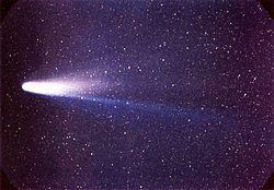 O cometa Halley pode ser observado a cada 75,3 anos, aproximadamente. Imagem: Wikimedia Commons.