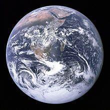 Terra vista da Apollo 17. Imagem: Wikimedia Commons.